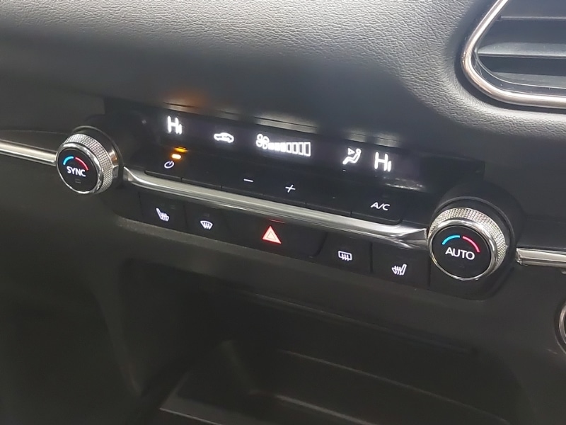 Used Mazda CX-30 2023 for sale - 76639342: Photo 13