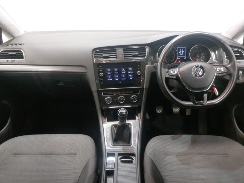 Used Volkswagen Golf 2019 for sale - 78126222: Photo 2