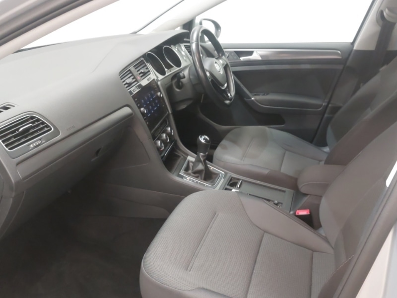 Used Volkswagen Golf 2019 for sale - 78126222: Photo 5