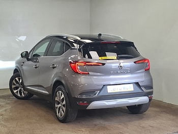 Used Renault Captur 2021 for sale - 79411657: Photo