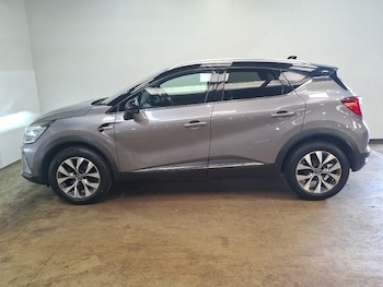 Used Renault Captur 2021 for sale - 79411657: Photo
