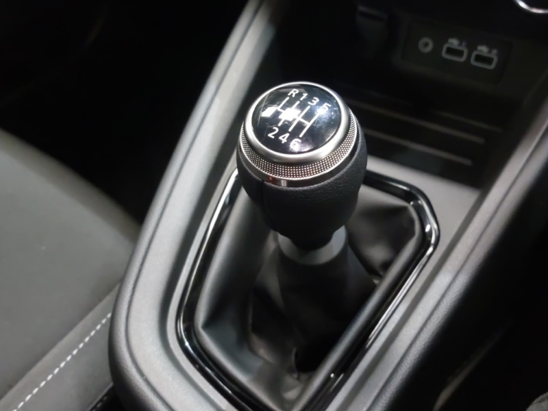 Used Renault Clio 2025 for sale - 76619256: Photo 12