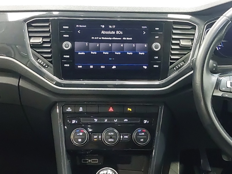 Used Volkswagen T-Roc 2018 for sale - 77750593: Photo 10