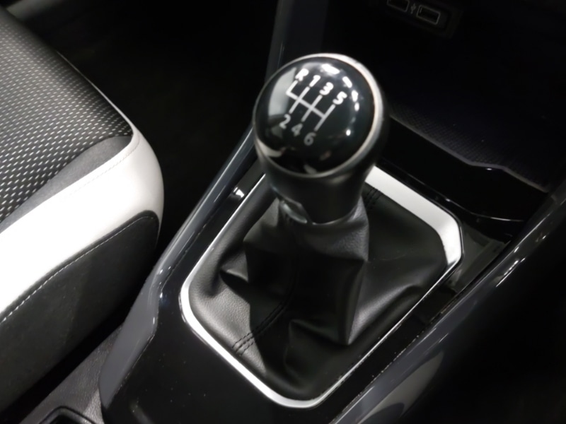 Used Volkswagen T-Roc 2018 for sale - 77750593: Photo 12