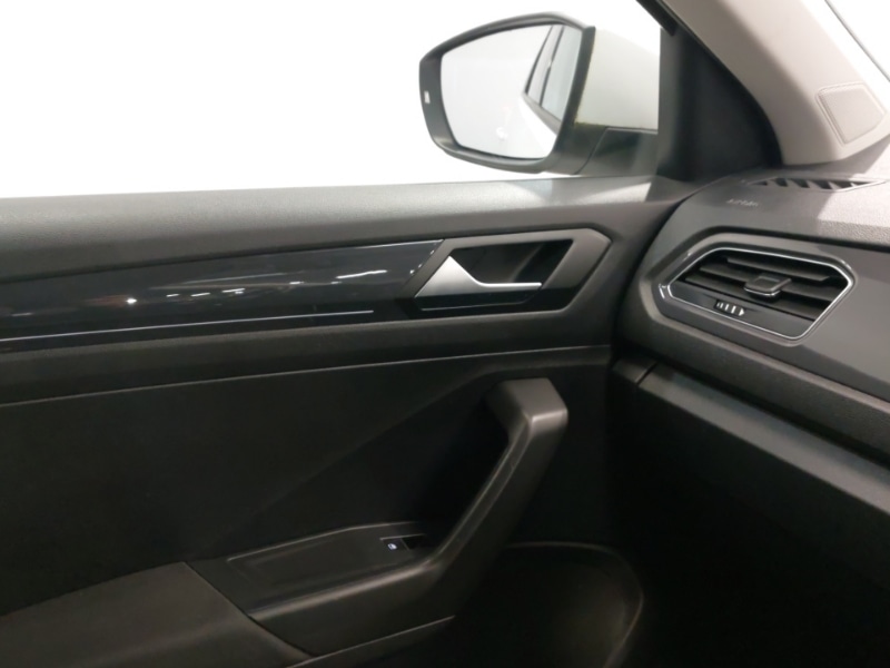 Used Volkswagen T-Roc 2018 for sale - 77750593: Photo 16