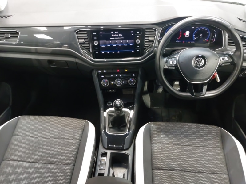 Used Volkswagen T-Roc 2018 for sale - 77750593: Photo 2