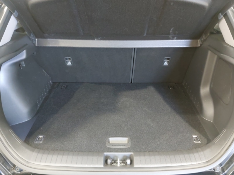 Used Hyundai KONA 2023 for sale - 76893552: Photo 8