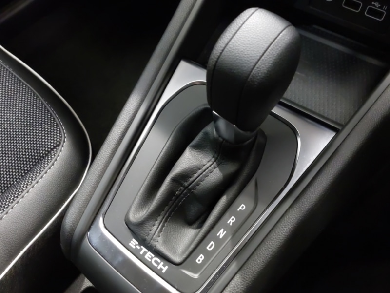 Used Renault Captur 2024 for sale - 76974937: Photo 12