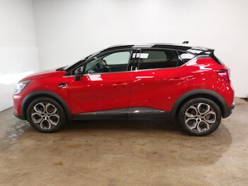 Used Renault Captur 2024 for sale - 76974937: Photo