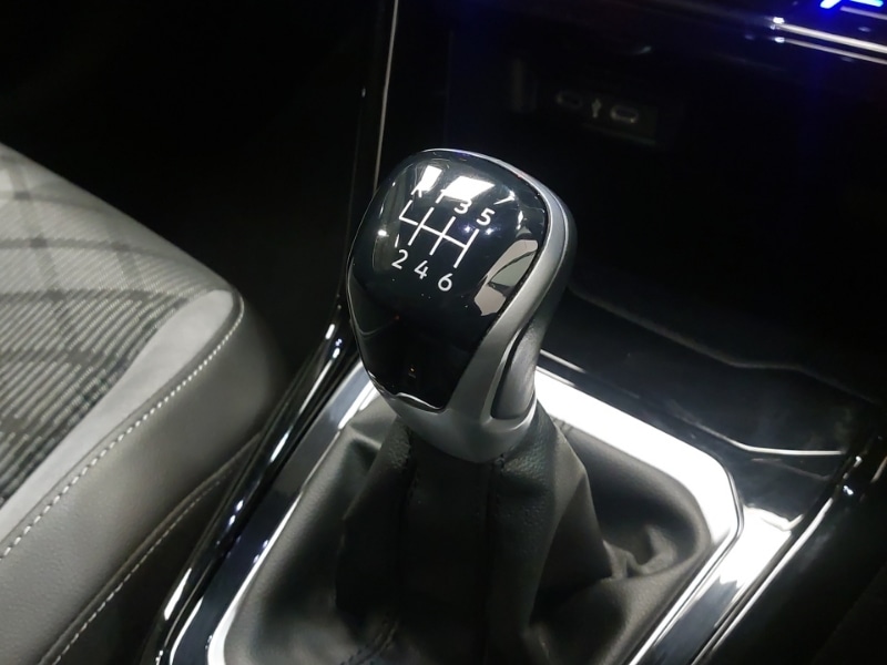 Used Volkswagen T-Roc 2023 for sale - 77433448: Photo 12