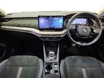 Used Skoda Octavia 2024 for sale - 79650734: Photo