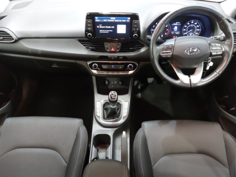 Used Hyundai i30 2018 for sale - 77466454: Photo 2