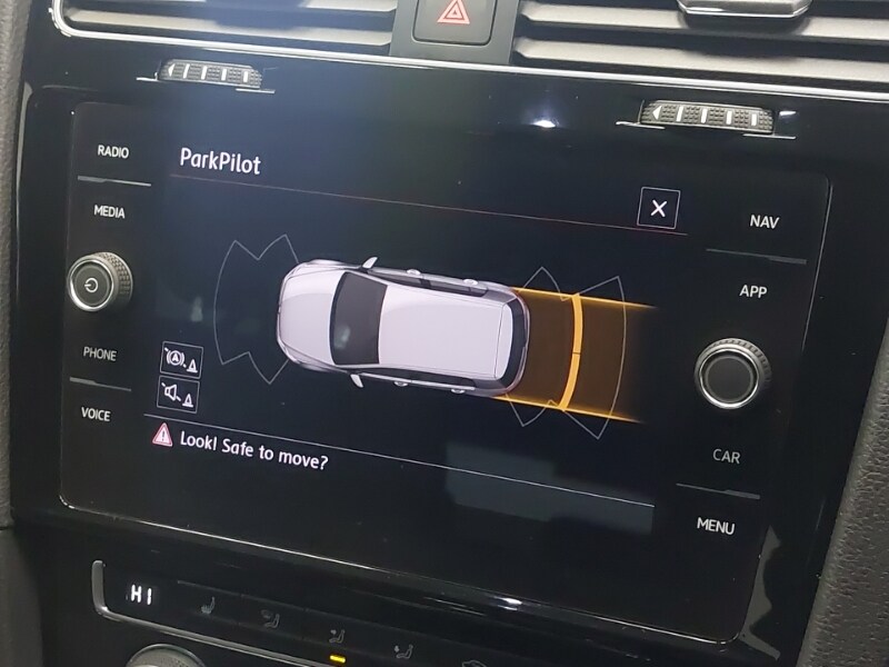 Used Volkswagen Golf 2019 for sale - 77652240: Photo 17