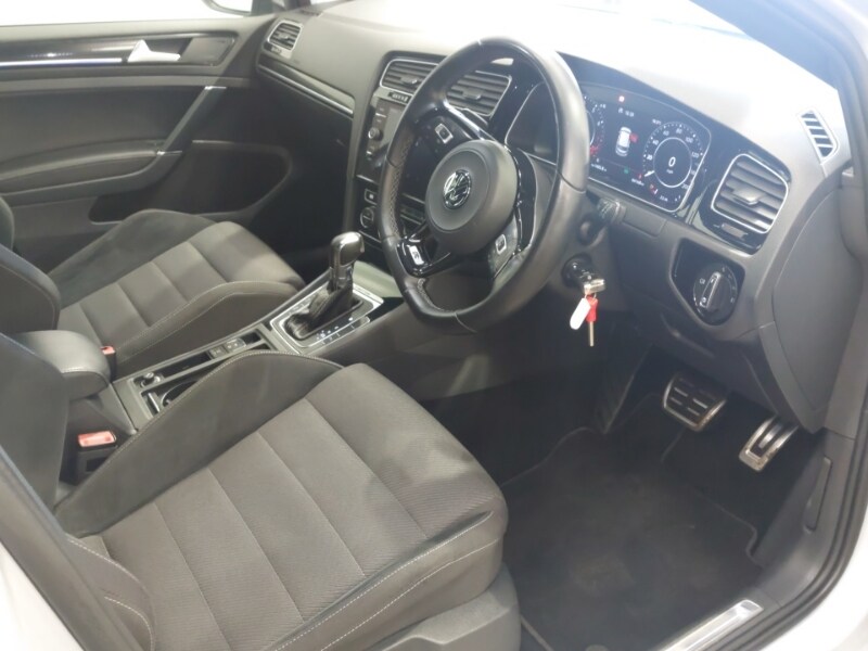 Used Volkswagen Golf 2019 for sale - 77652240: Photo 18