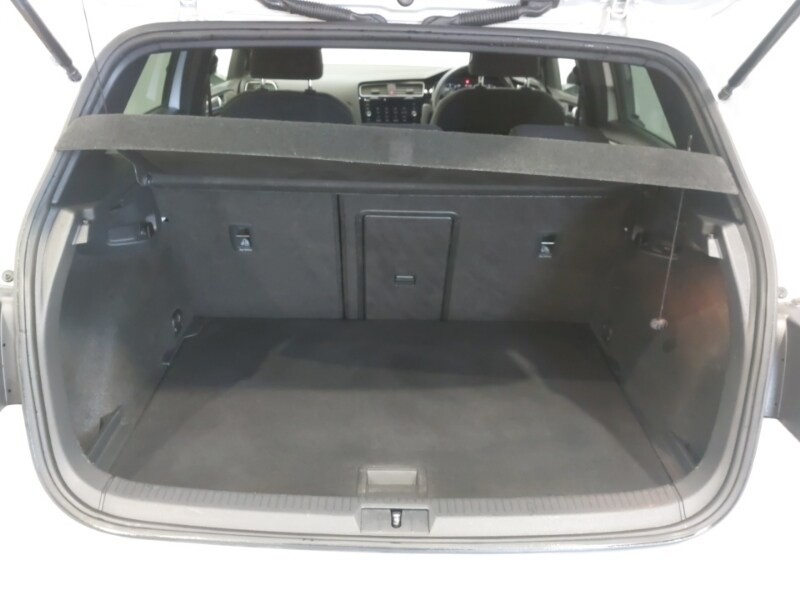 Used Volkswagen Golf 2019 for sale - 77652240: Photo 8