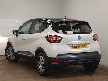 Used Renault Captur 2019 for sale - 77623496: Photo