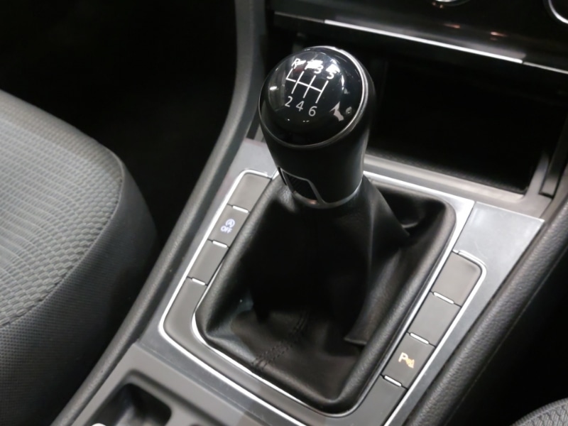 Used Volkswagen Golf 2019 for sale - 76619243: Photo 12