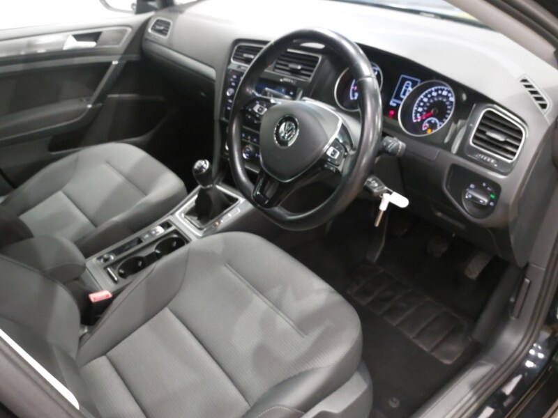 Used Volkswagen Golf 2019 for sale - 76619243: Photo 18