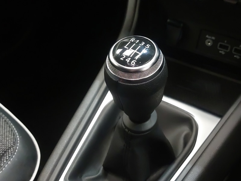 Used Renault Captur 2022 for sale - 76880021: Photo 12