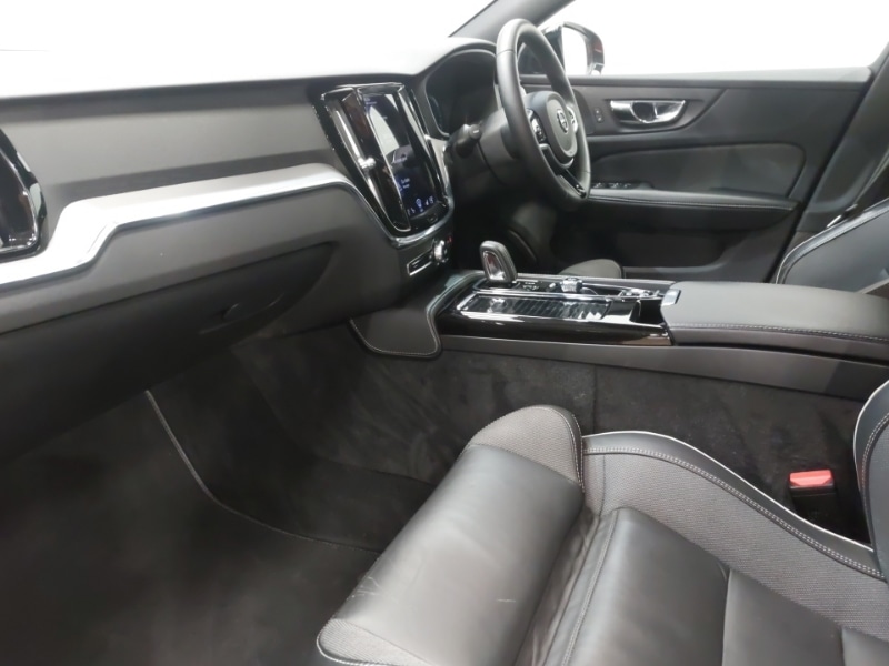 Used Volvo V60 2022 for sale - 77119218: Photo 5