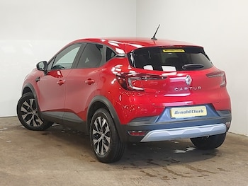 Used Renault Captur 2022 for sale - 77272840: Photo