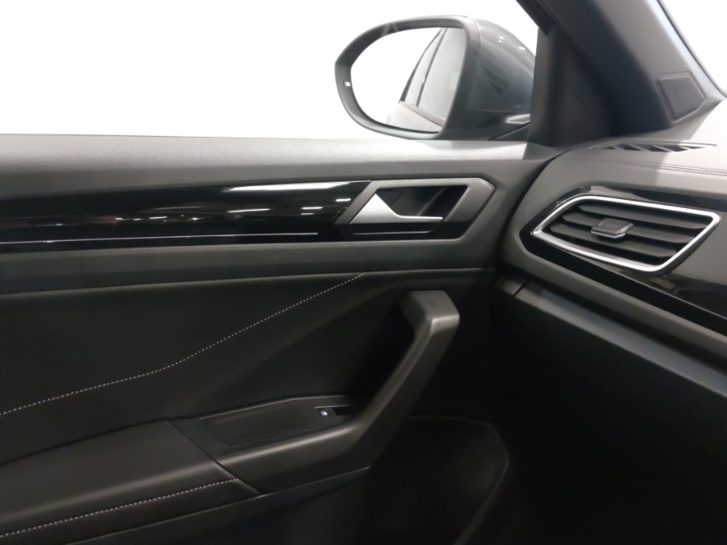 Used Volkswagen T-Roc 2025 for sale - 77062620: Photo 16