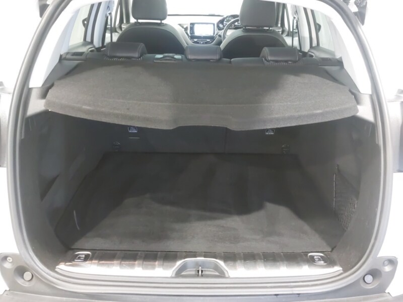 Used Peugeot 2008 2019 for sale - 77568808: Photo 8