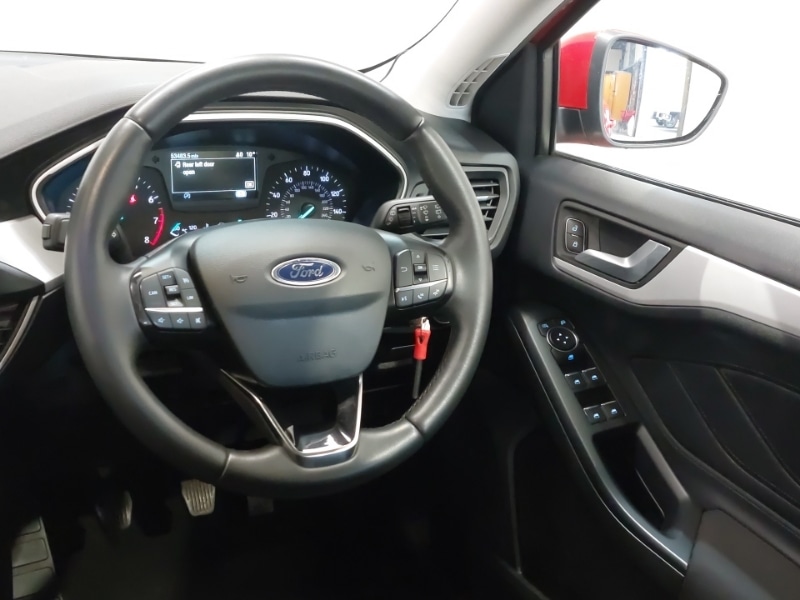 Used Ford Focus 2020 for sale - 77999963: Photo 11