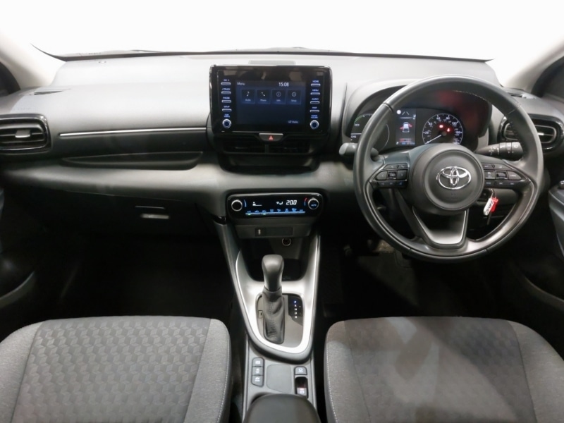 Used Toyota Yaris 2022 for sale - 77155037: Photo 2