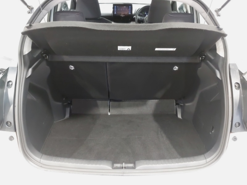 Used Toyota Yaris 2022 for sale - 77155037: Photo 8