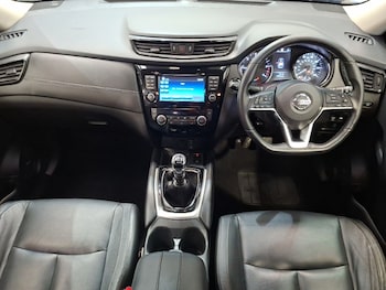 Used Nissan X-Trail 2018 for sale - 79557751: Photo