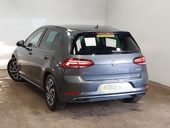 Used Volkswagen Golf 2019 for sale - 78634001: Photo