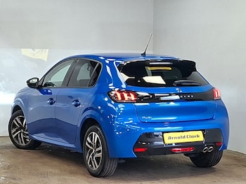 Used Peugeot 208 2023 for sale - 79231598: Photo