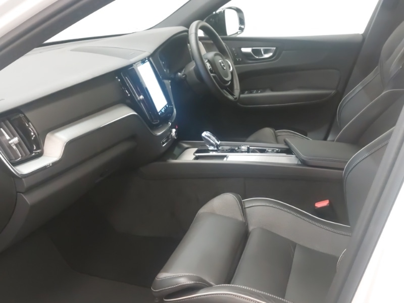 Used Volvo XC60 2024 for sale - 76051877: Photo 5