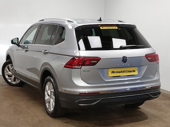 Used Volkswagen Tiguan Allspace 2024 for sale - 77392884: Photo