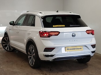 Used Volkswagen T-Roc 2018 for sale - 77635913: Photo