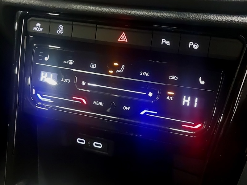 Used Volkswagen T-Roc 2025 for sale - 77012622: Photo 13