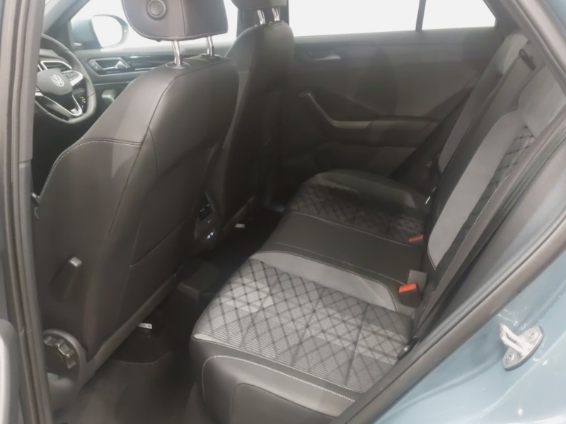 Used Volkswagen T-Roc 2025 for sale - 77012622: Photo 6