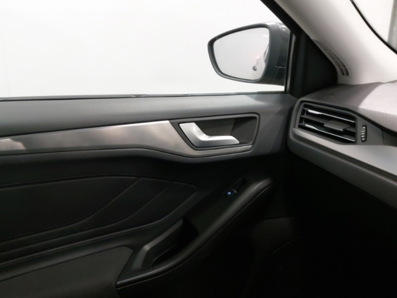 Used Ford Focus 2024 for sale - 77380101: Photo 16