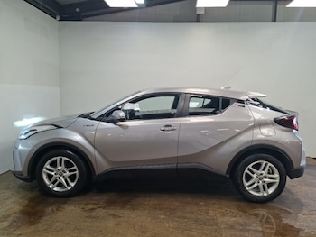Used Toyota C-HR 2021 for sale - 79433095: Photo
