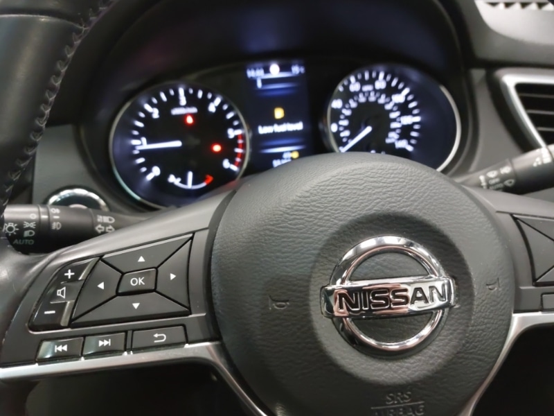 Used Nissan Qashqai 2017 for sale - 76289356: Photo 17