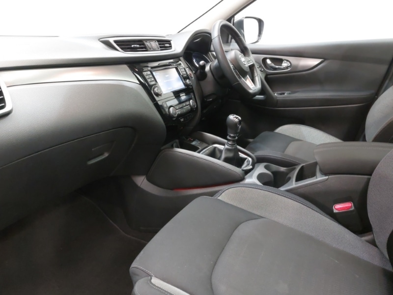 Used Nissan Qashqai 2017 for sale - 76289356: Photo 5