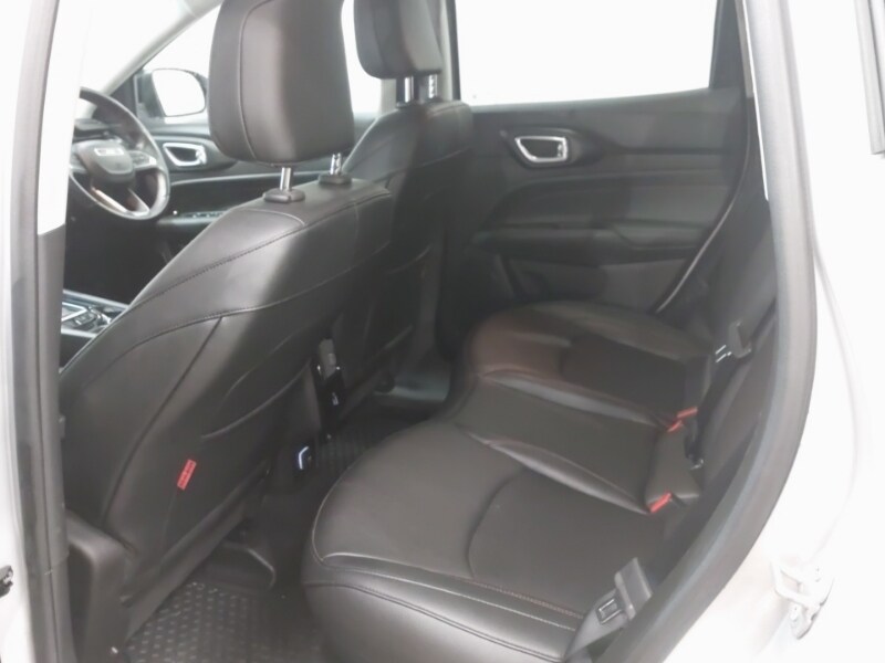 Used Jeep Compass 2023 for sale - 76785563: Photo 6