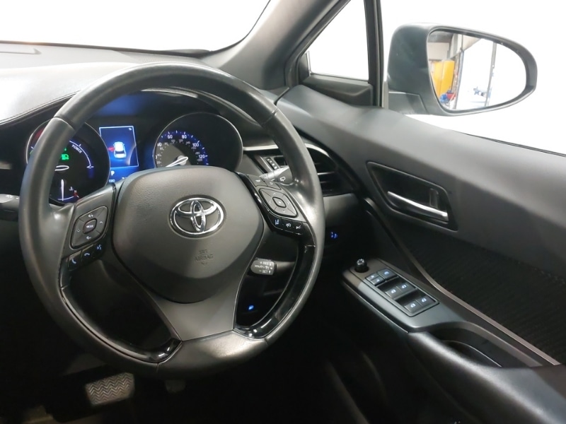 Used Toyota C-HR 2019 for sale - 76387851: Photo 11