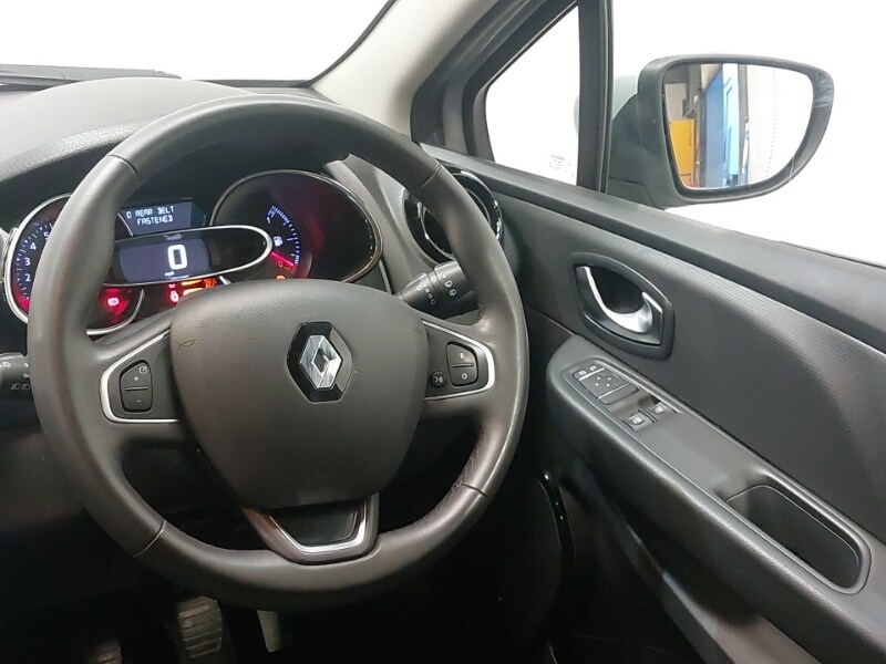 Used Renault Clio 2019 for sale - 76897570: Photo 10
