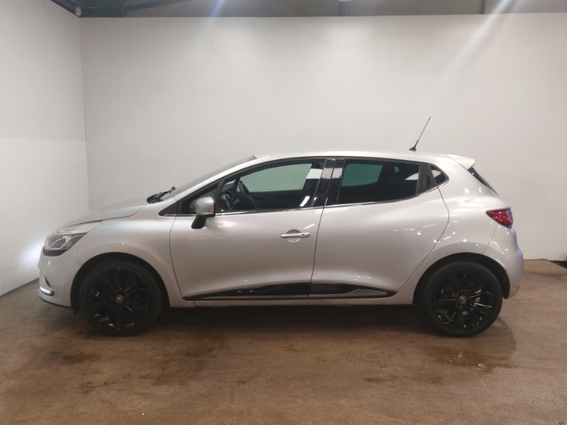 Used Renault Clio 2019 for sale - 76897570: Photo 4
