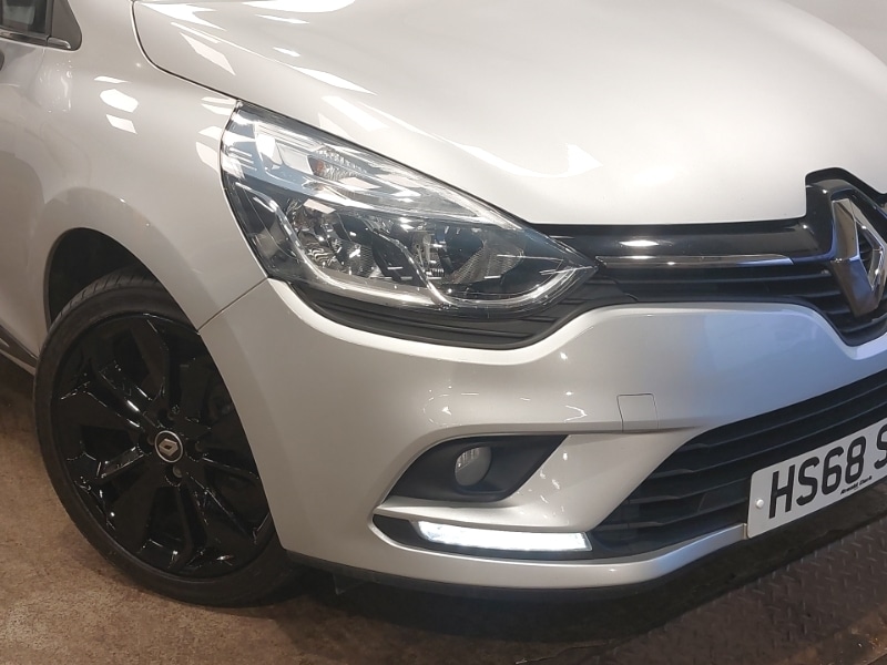 Used Renault Clio 2019 for sale - 76897570: Photo 9