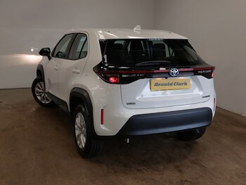 Used Toyota Yaris Cross 2022 for sale - 76465231: Photo