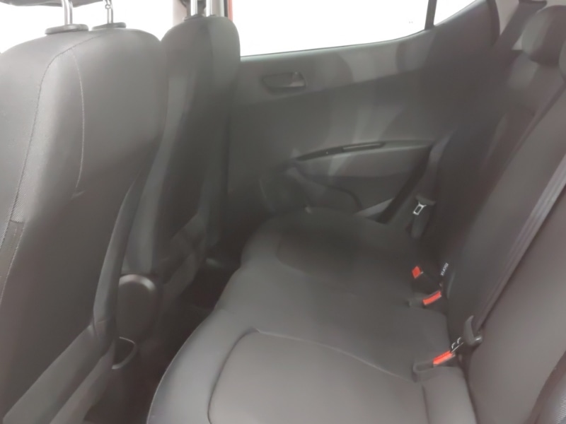 Used Hyundai i10 2019 for sale - 77228775: Photo 6