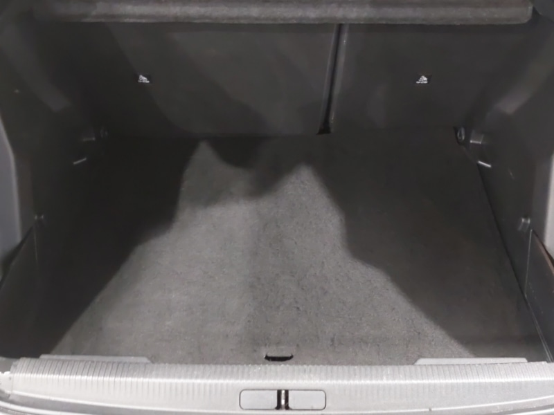 Used Peugeot 2008 2023 for sale - 76713633: Photo 8